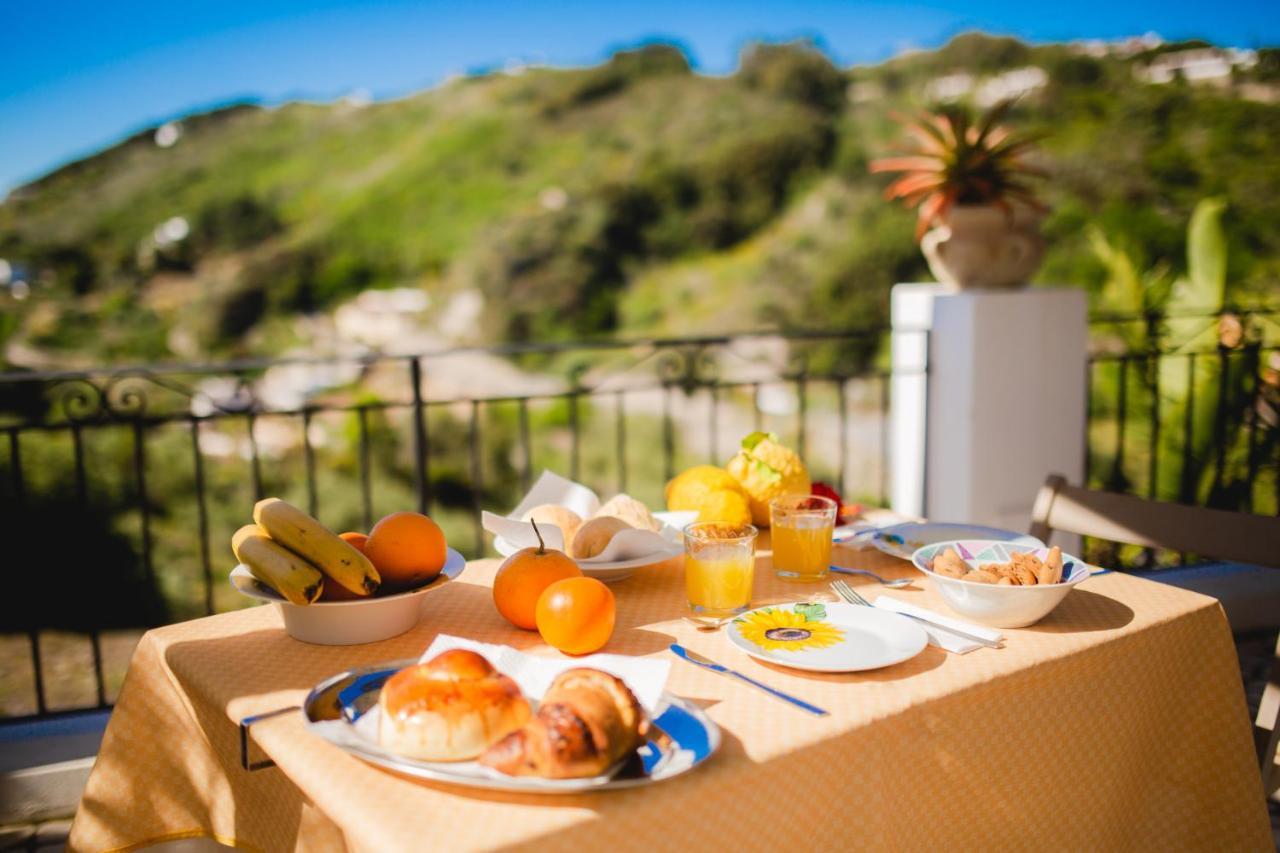 B&B Villa Maristella Lipari  Bagian luar foto