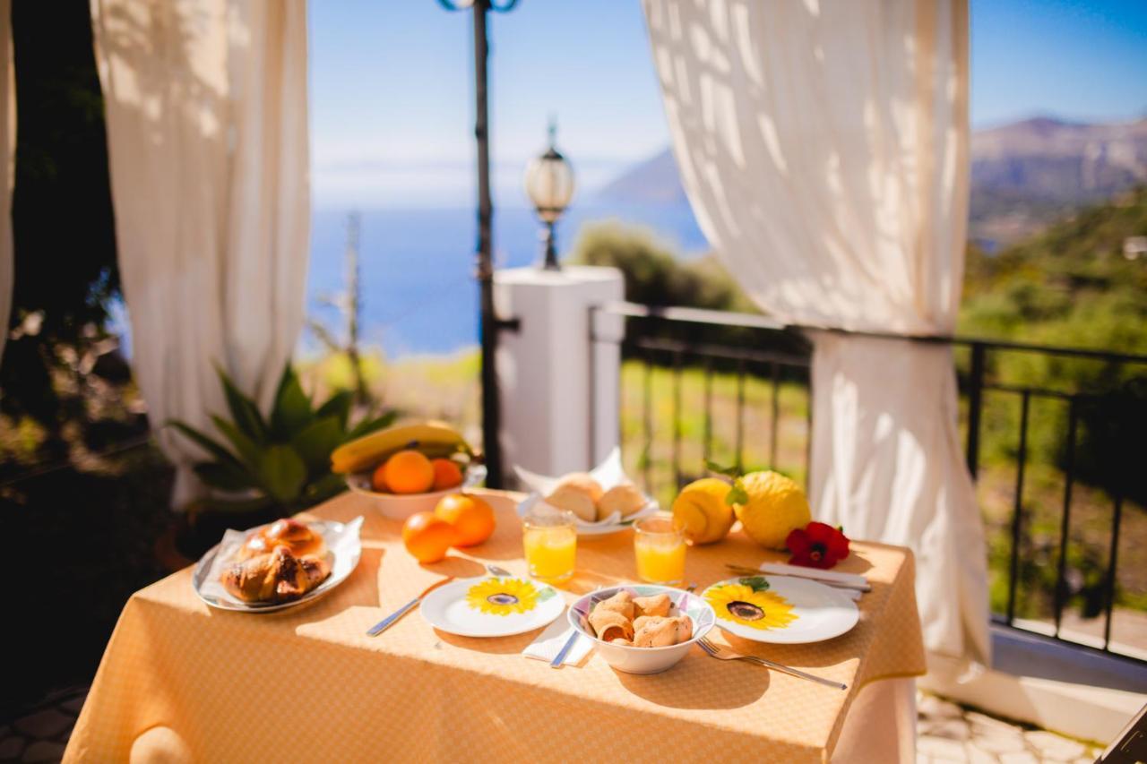 B&B Villa Maristella Lipari  Bagian luar foto