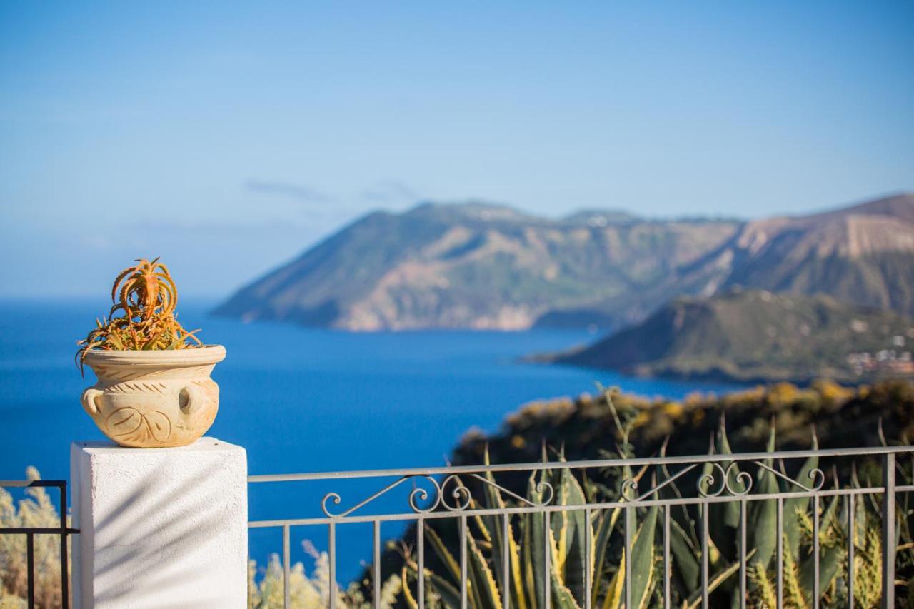 B&B Villa Maristella Lipari  Bagian luar foto