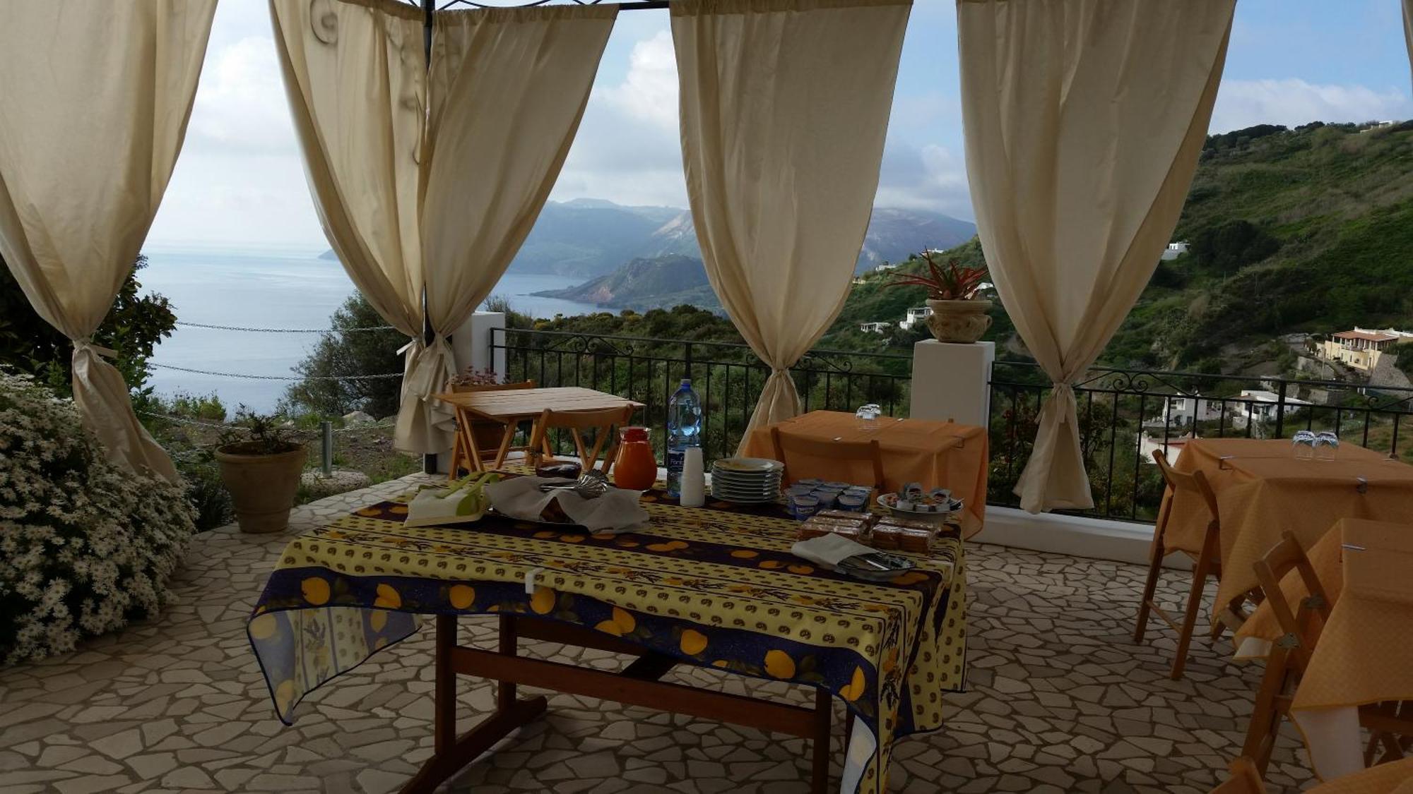 B&B Villa Maristella Lipari  Bagian luar foto